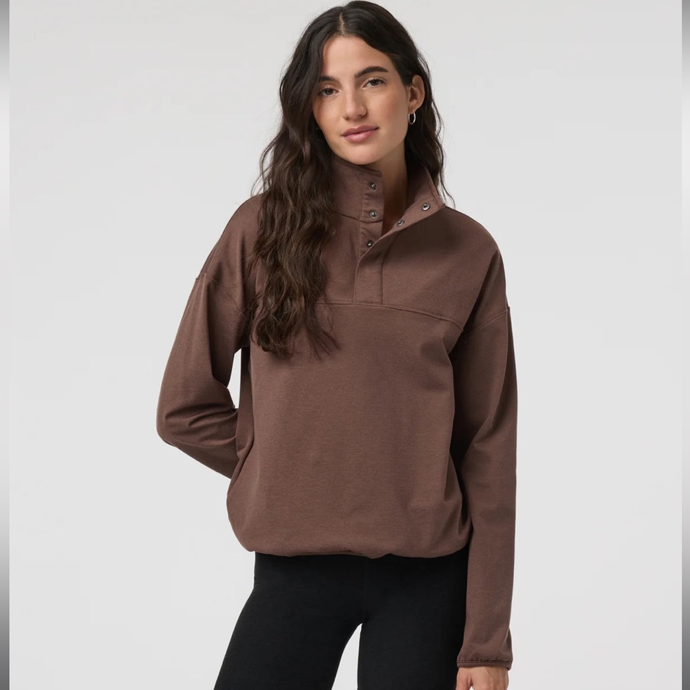 NWT Vuori Granite snap mock